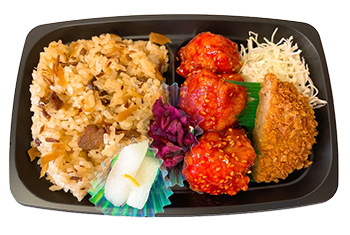 鶏めしヤンニョムチキン弁当