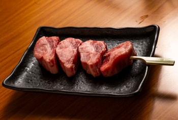 和牛中落ちカルビ串